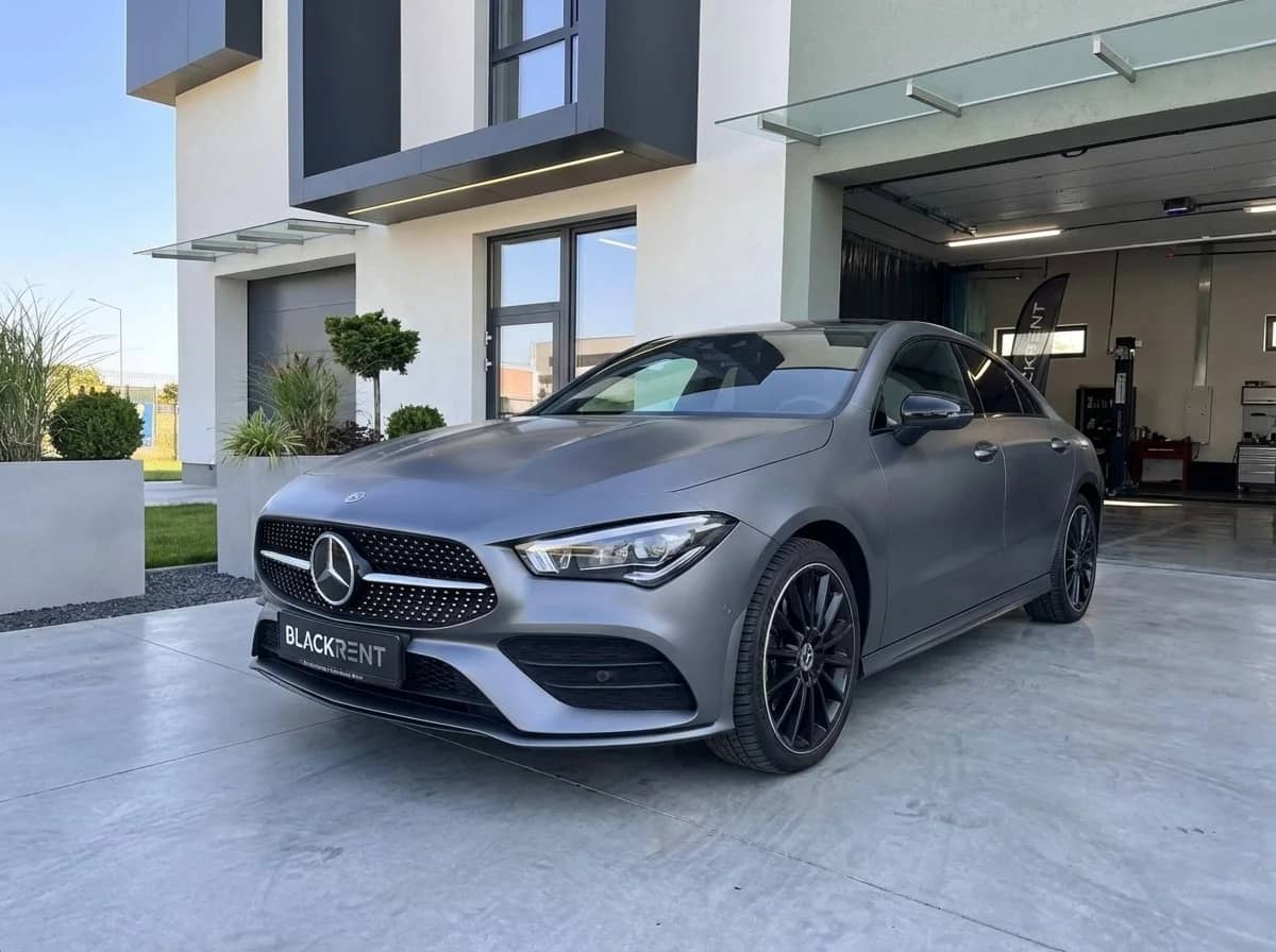 Mercedes-Benz CLA 2022 - Kliknutím zobrazíte detail vozidla Mercedes-Benz CLA 2022 petrol - Náhľad prémiového vozidla v BlackRent autopožičovni na Slovensku za 40,00€/deň