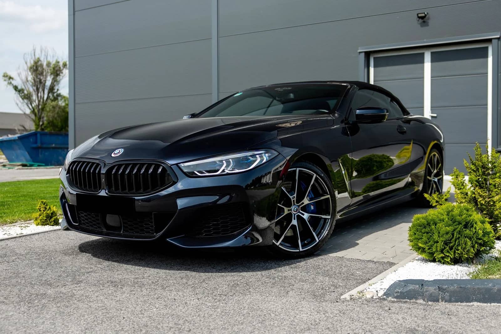 BMW 840i 2021 - Kliknutím zobrazíte detail vozidla BMW 840i 2021 petrol - Náhľad prémiového vozidla v BlackRent autopožičovni na Slovensku za 90,00€/deň
