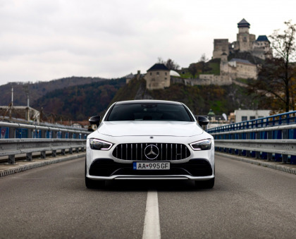 Mercedes Benz AMG GT 53